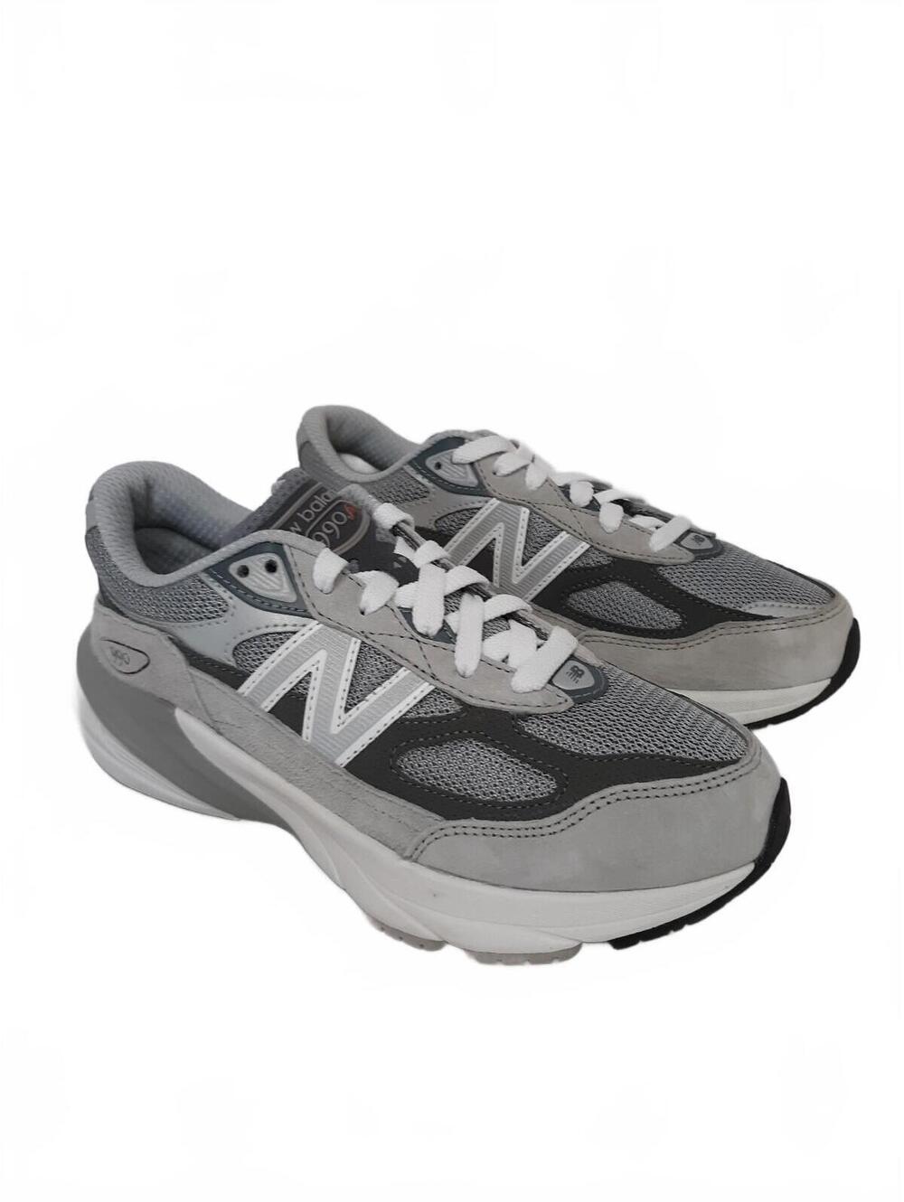 New Balance 990v6 Grey GC990GL6 Kids Size 4Y / Womens 5.5